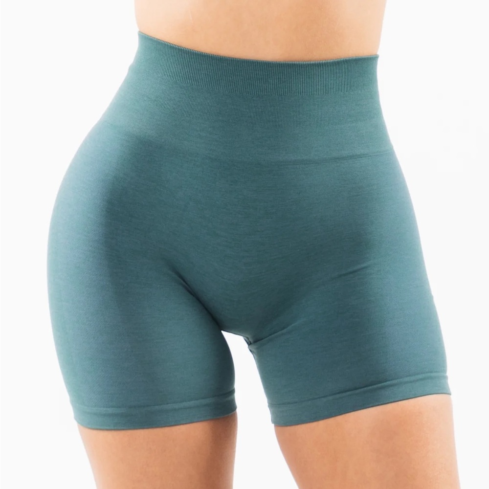 Alphalete Amplify Shorts - Ocean